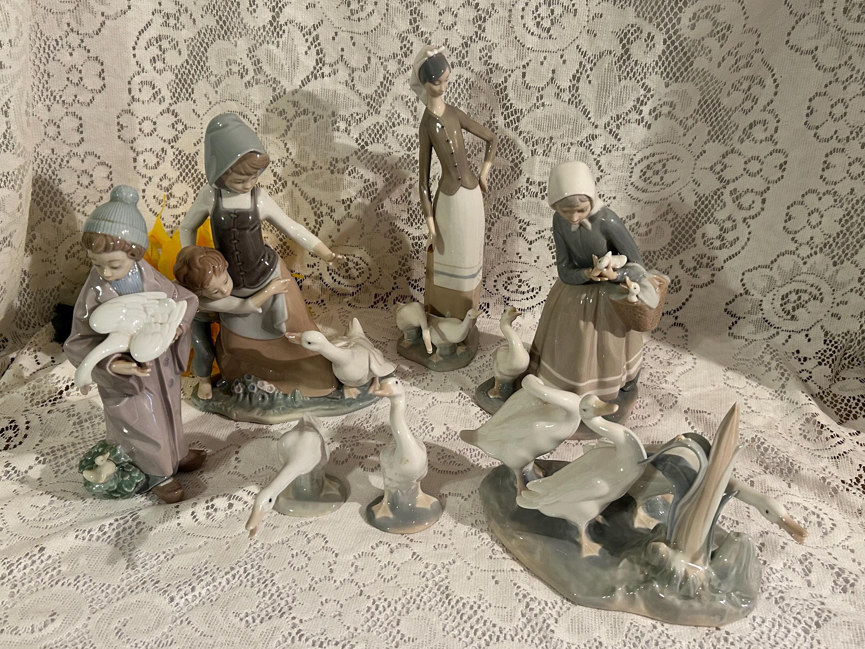 Lladro Avoiding the Goose 10.5