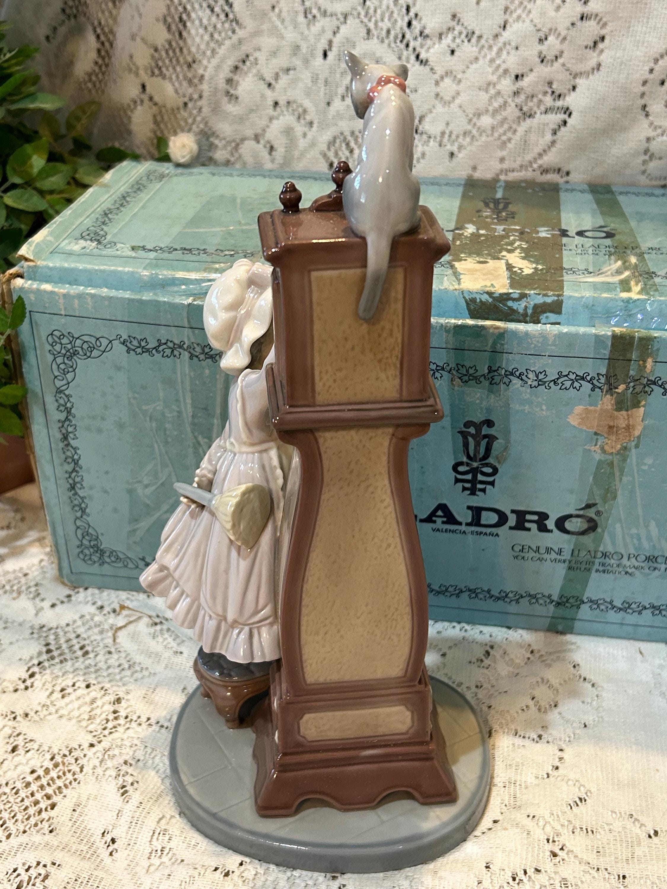 Boxed Lladro Grandfather Clock “bedtime” 5347 Young Girl Standing
