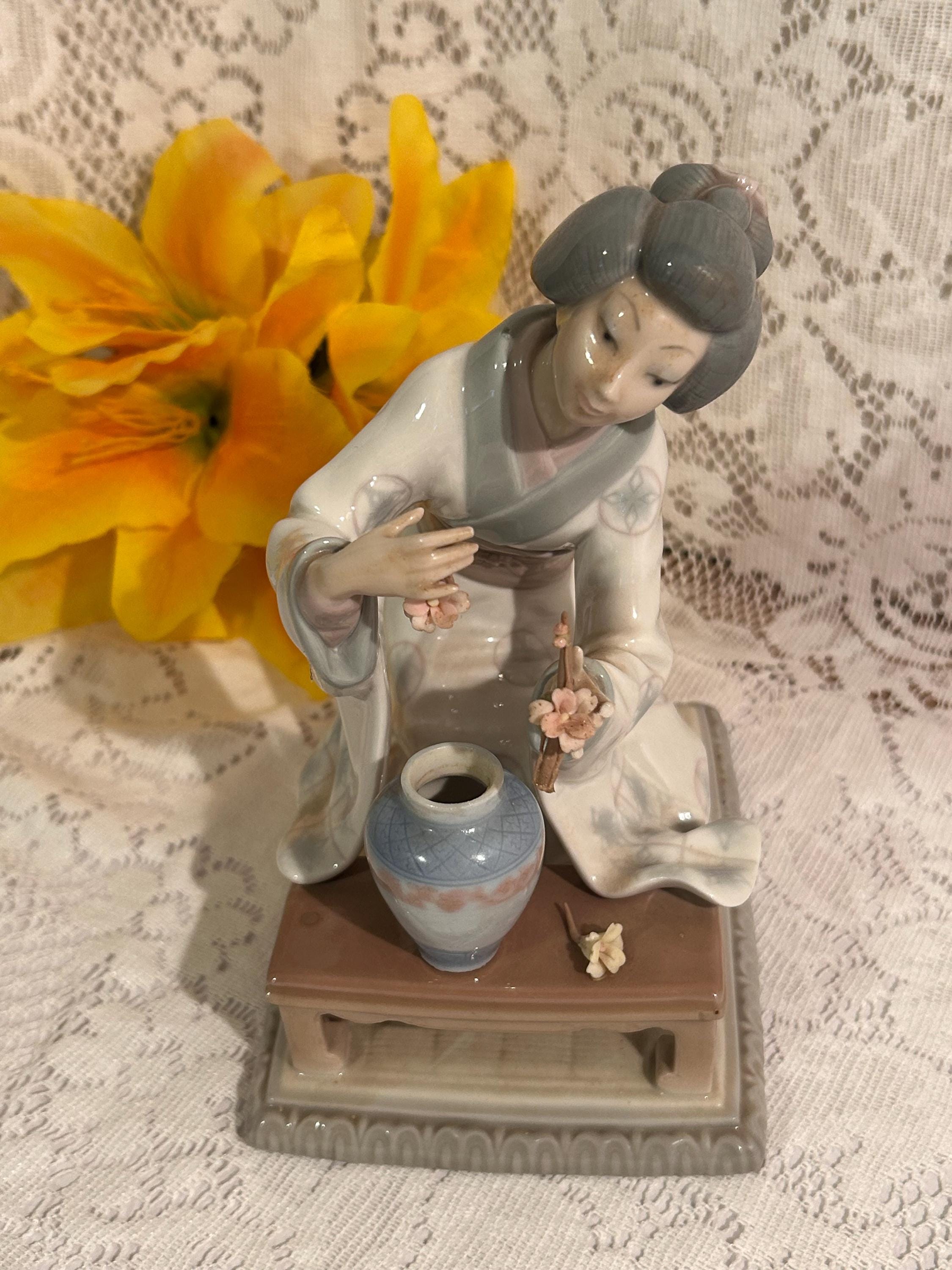 Lladro Geisha Girl Figurine - Etsy