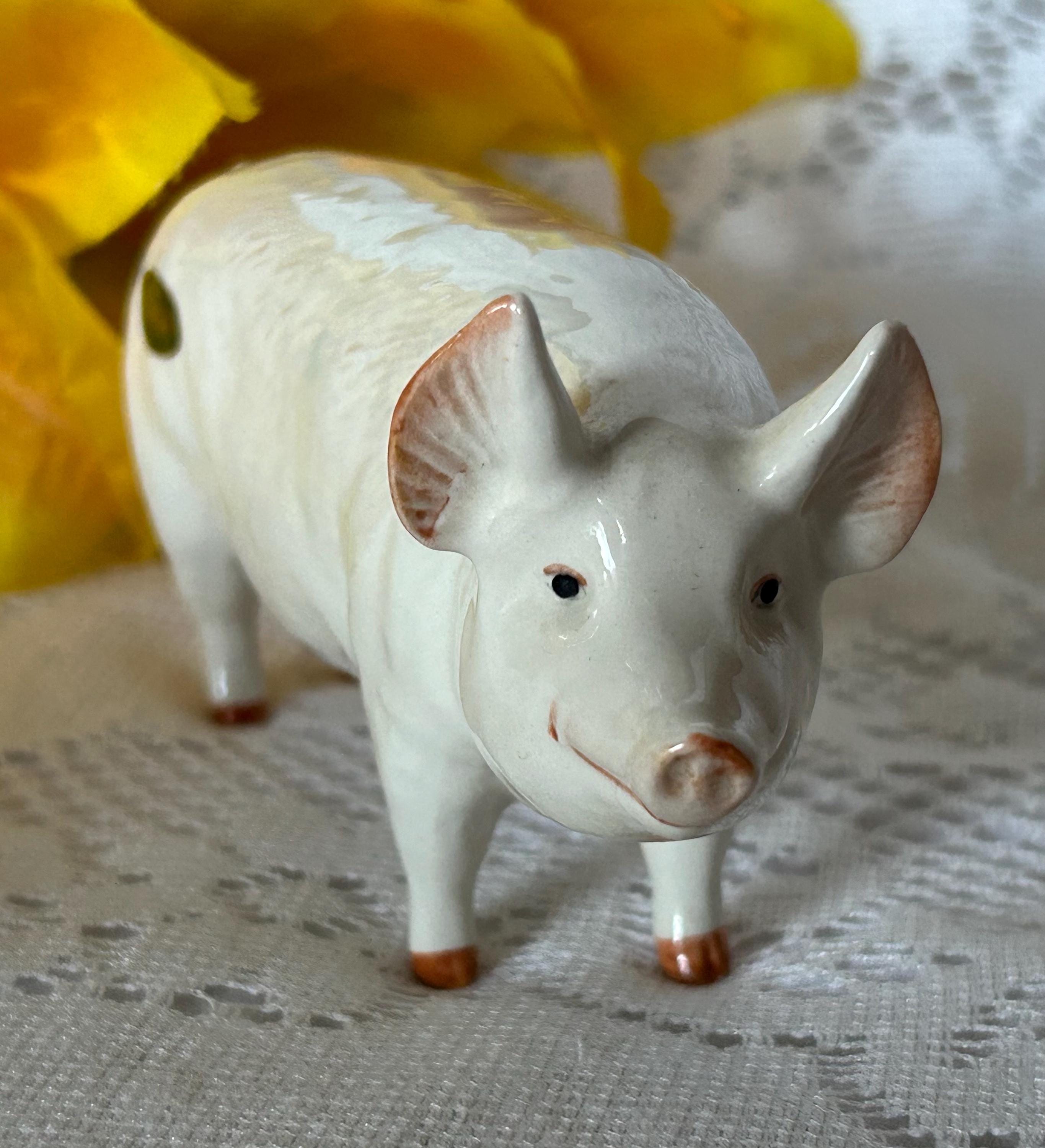 【Beswick ベズウィック】 豚　DANIEL  &MICHAEL　置物 BESWICK PIG PROMENADE DANIEL THE VIOLINIST MODEL PP5 POT BELLIED