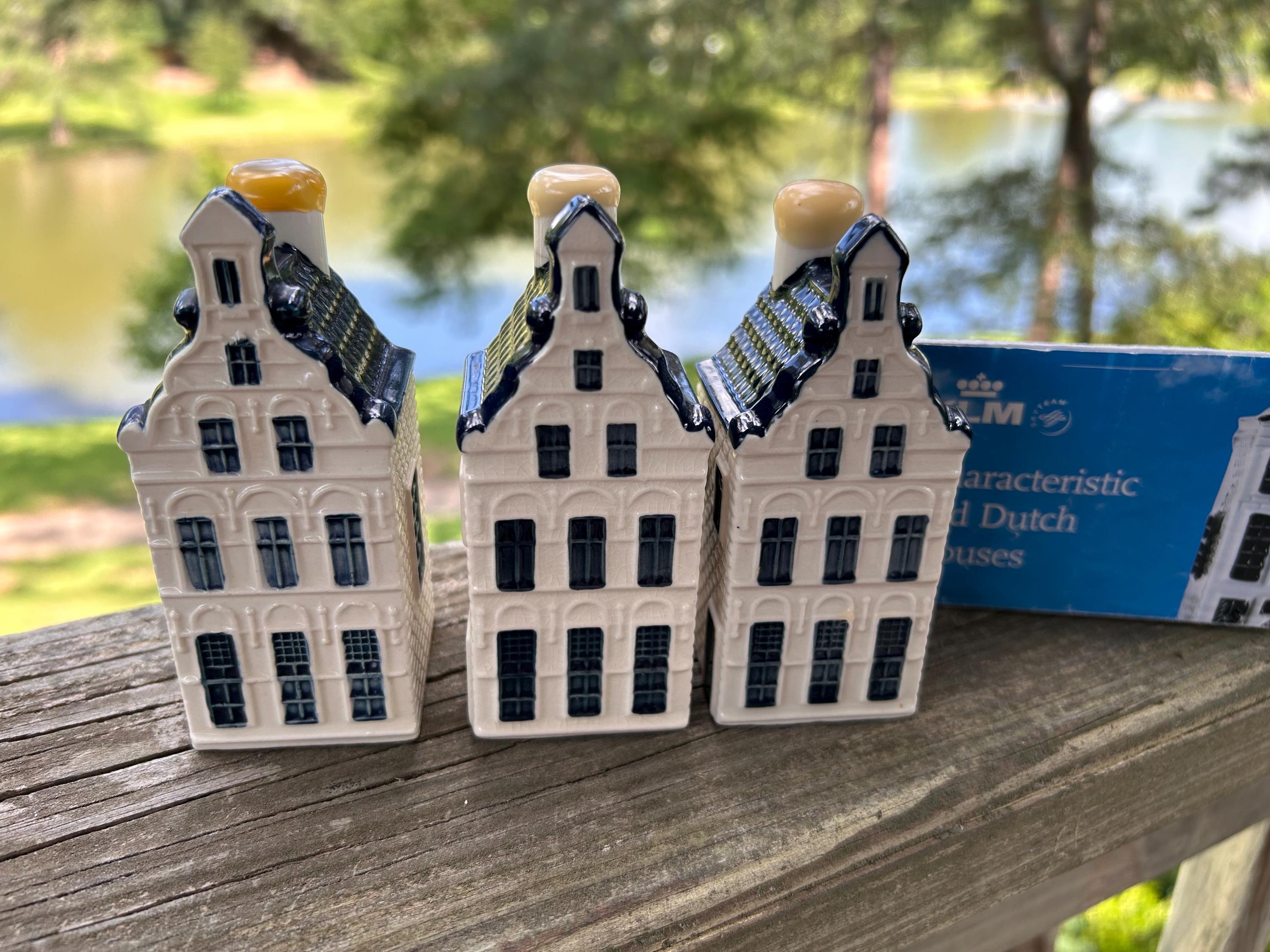 KLM House #25 Corked Sealed Miniature KLM BOLS Blue Delft Canal
