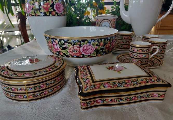 Wedgwood CLIO Bone China 9.5