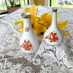 Herend Porcelain Rust 6.5" Bud Vase #7052 or Herend 5.5" Long Neck Bud Vase #7105 Apponyi Chinese Bouquet Rust Bud Vase Mint Cond