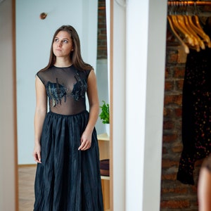 Black tafta and tull evening dress with handcrafted details image 2