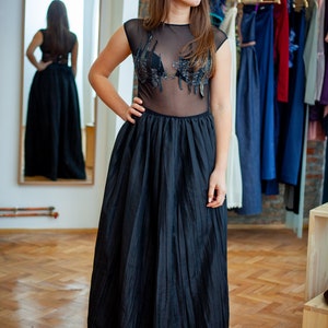 Black tafta and tull evening dress with handcrafted details image 4