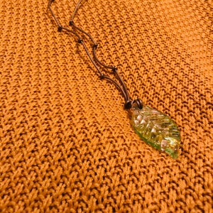 Leaf Pendant Necklace