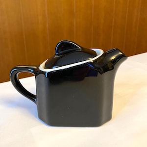 Hall Restaurant Ware Black Tea Pot With Lid Individual Size