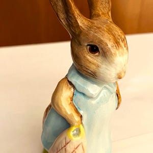 Beswick Mrs. Flopsy Bunny Beatrix Potter figurine
