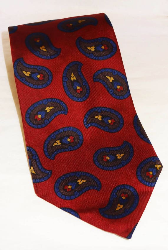 Vtg STAFFORD, 100% silk neck tie, paisley pattern 