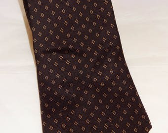 Vtg DON LOPER, 100% Italian silk neck tie, Brown with small triangles, 54",3 1/4"