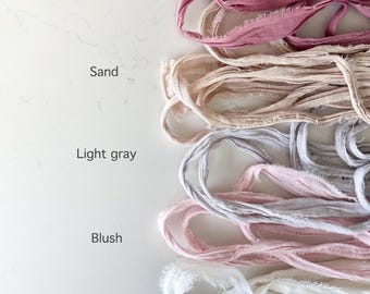 Blush Pink 30 Meter Baumwoll-Gaze-Bändchen: handgefärbte ausgefranste recycelte Borte, Künstlerbedarf