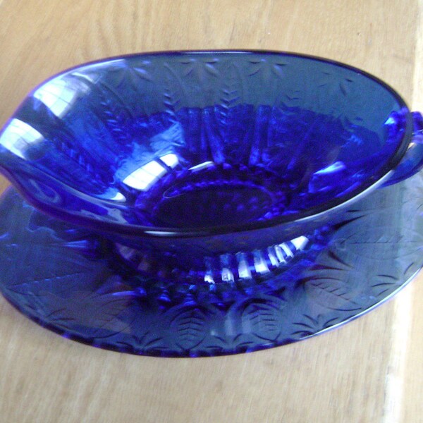 Royal Sapphire Cobalt Blue Glass France Gravy Boat Sauce w/ Underplate