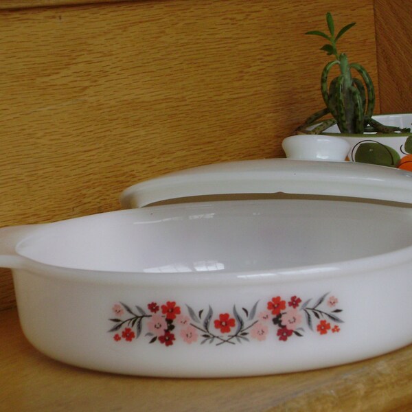 Vintage 8" Round Fire-King Milk Glass Pink Primrose Flower Casserole Dish Cake Pan Bowl with original matching lid