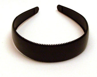 2.5cm BLACK ALICEBAND, black plastic headband. (Pack of 6) Post Free for UK orders.