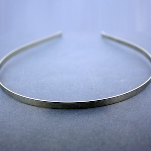 PLAIN SILVER HEADBANDS, 5mm. silver plated metal headband for your own designs. Post Free for U.K. orders.