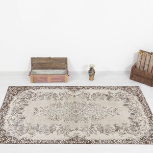 6x9 Vintage Turkish Oushak Rug: Hand-Woven Wool & Cotton