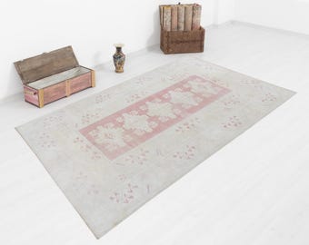 5x8 Vintage Turkish Oushak Rug, Soft Pink Medallion, Handwoven Wool on Wool Low Pile
