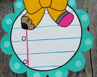 Scalloped Circle w/ Pencil Bow| Door Hanger