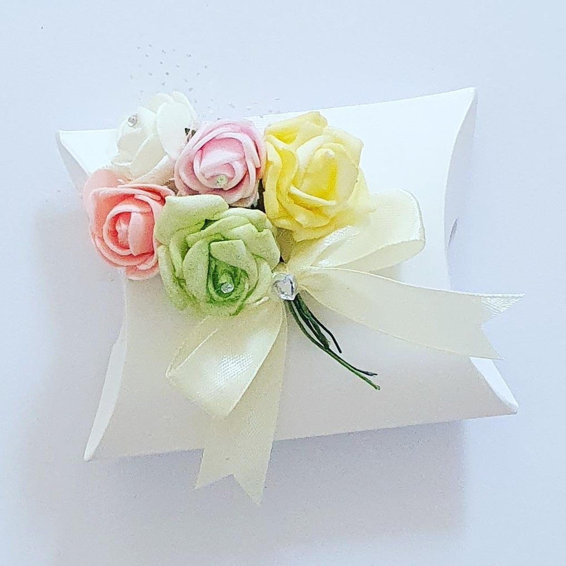 Luxury Pillow Box Wedding Favours Flower Bouquet Bridal Shower Etsy UK