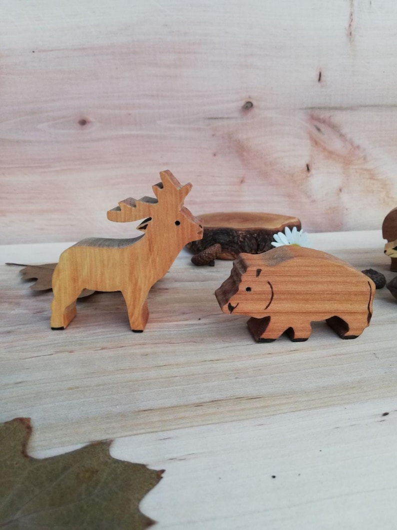 Jouets Woodland Animals, Ensemble danimaux forestiers en bois, Jouet en bois Figurine danimal, Jouet pour enfants, Jouet en bois biologique, Jouet en bois Waldorf, Ensemble de jeux pour enfants image 3