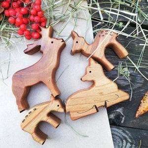 Deer toy family | Wooden forest animal figure | Eco friendly toys | Baby gifts | Waldorf Montessori toy set | Christmas kids gifts