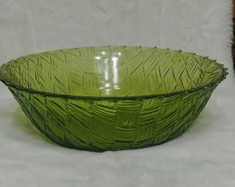 Vintage Indiana Glass Avocado Green Weavetex Basketweave Serving/Chip/Fruit Bowl