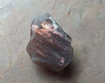Espécimen de piedra solar Purple Haze 27 x 21 mm A464