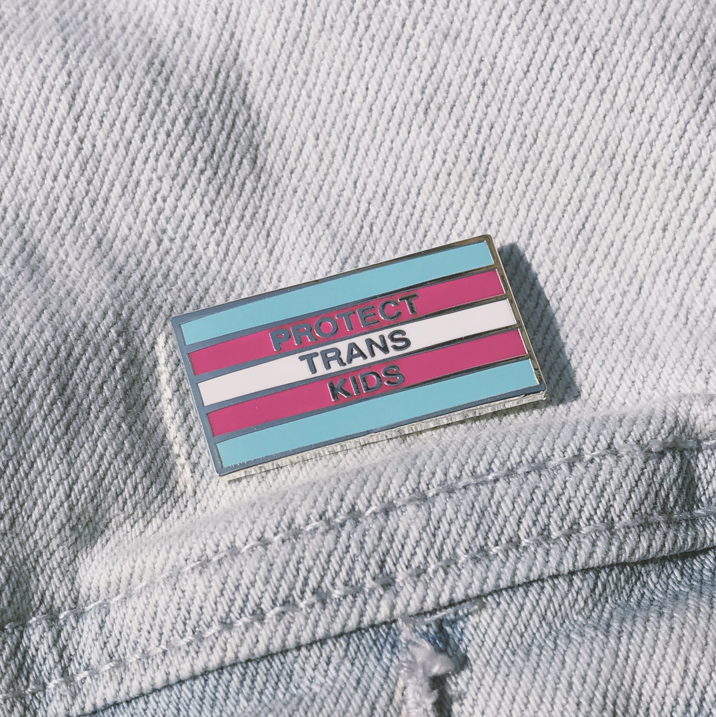 Spilla Transgender Classic Flag – Smalto – Orgoglio LGBT