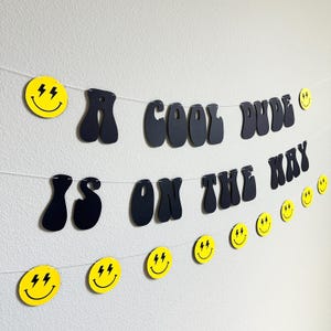 Chill Baby Shower Vibes: Cool Dude on the Way, Boy Baby Shower Theme