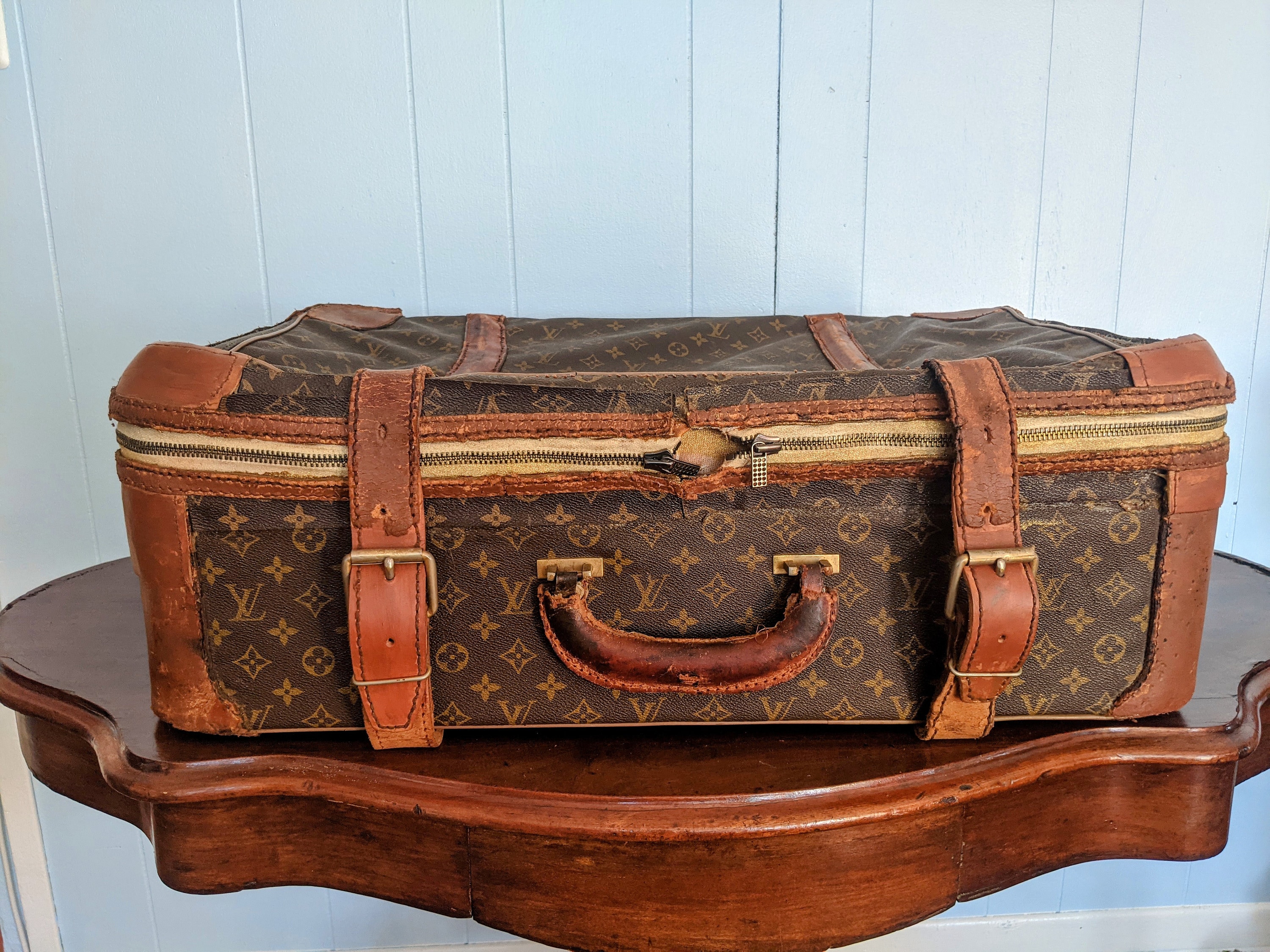 Louis Vuitton pair of Luggage & travel bag 1930s LA BAIE des ANGES