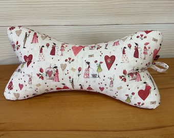 Reading pillow nostalgia hearts