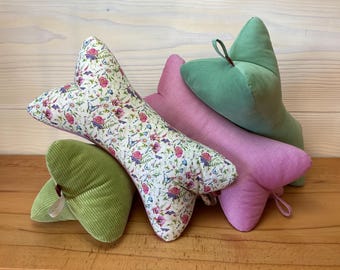 Reading Bones Summer Flowers, Meganta Melange Cord