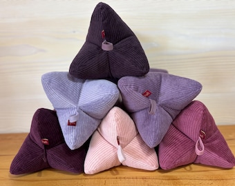 NEW! Reading pillow in trendy corduroy fabric with berry tones