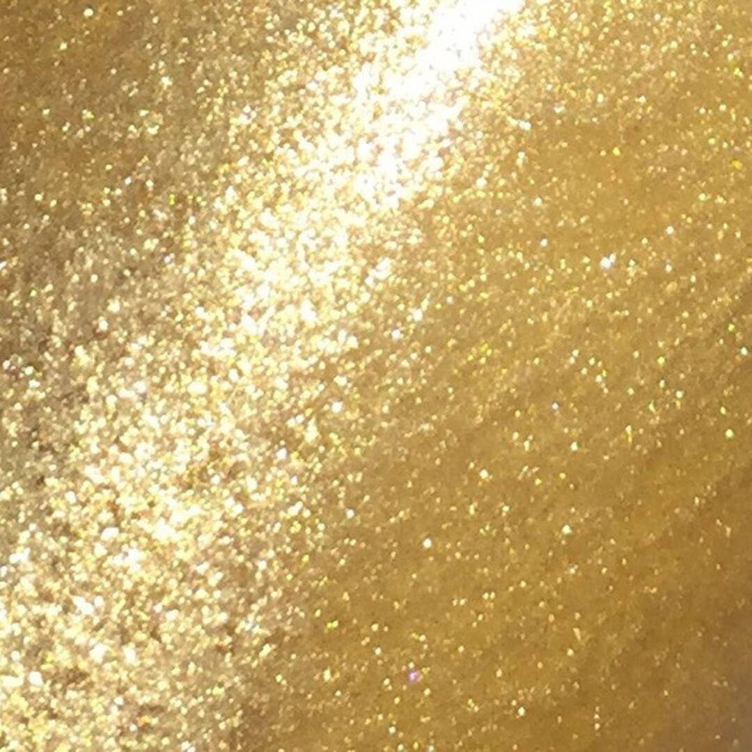 Shimmering Body Glow Spray 2 Oz., Illuminating Body Spray, Body