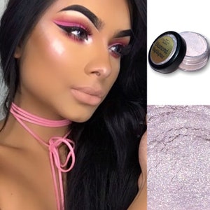 Daddy's Girl - Loose Diamond Highlighter -  - Luminizer - Shimmer Powder - Face Glow - Long Lasting - Pink - Buttery Sheen