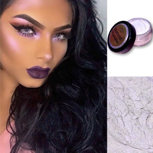 Celestial - Iridescent Duochrome Loose Diamond Highlighter - Luminizer - Shimmer Powder - Face Glow - Long Lasting - Purple - Buttery Sheen