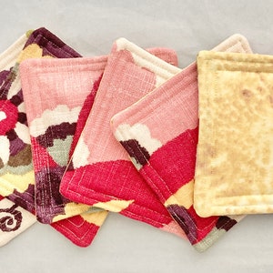 Floral fabric coasters, quilted coasters, reversible coasters, set of 4, mother's day gift,hostess gift, bridal shower gift,
