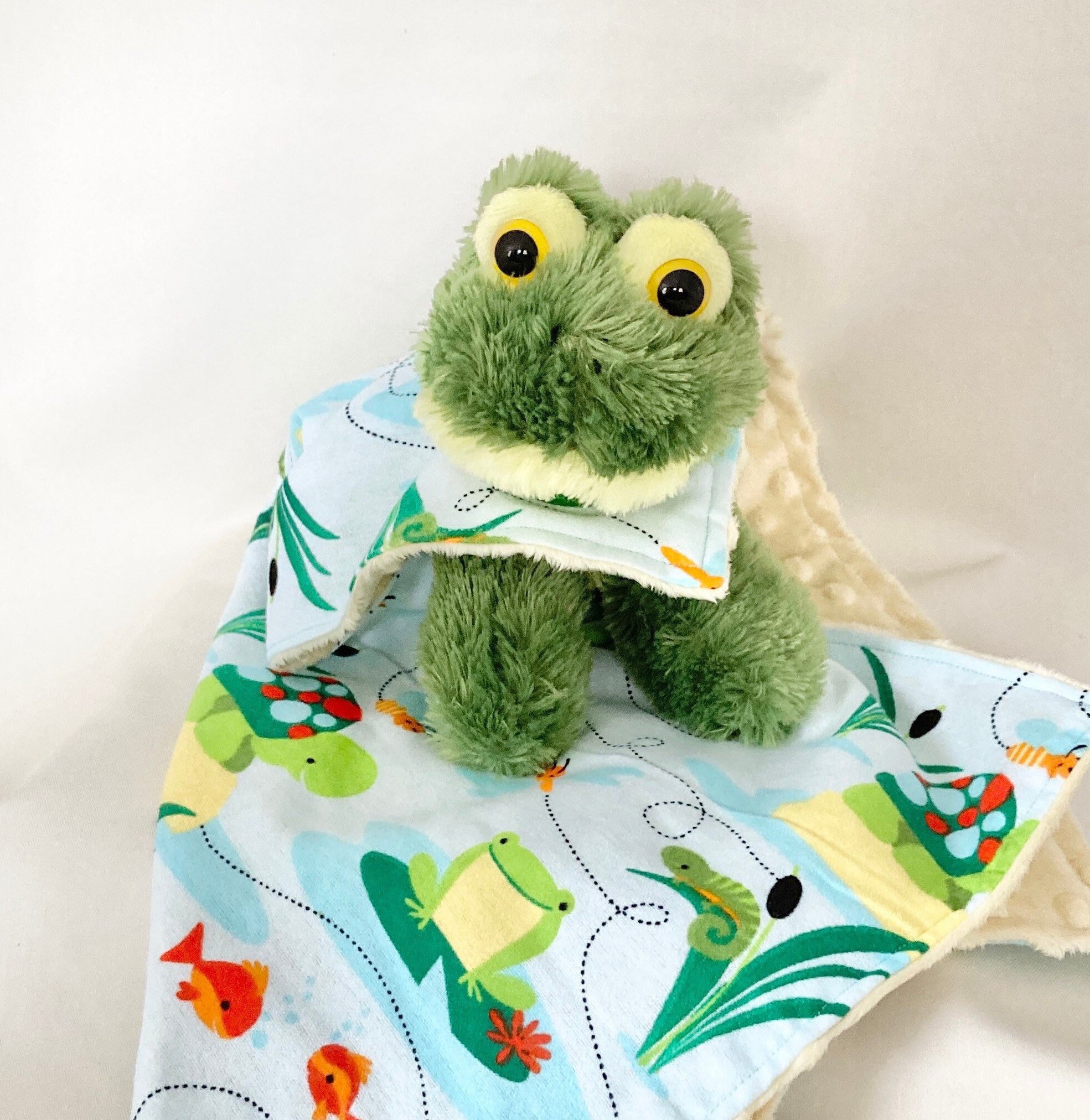 frog lovey