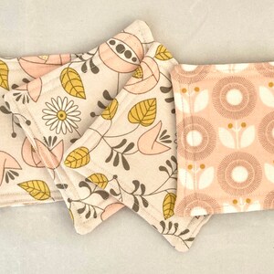 Quilted mug rug, fabric coasters, quilted coaster set, quilted coasters, fabric coaster set, mug rug set, hostess gift, floral mug rug