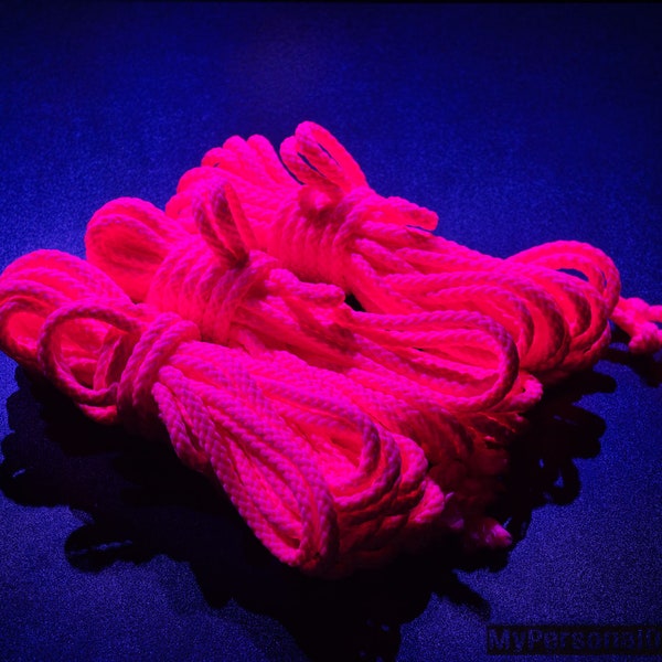 UV blacklight reactive hot pink bondage rope for shibari and BDSM play - colorful polypropylene . 6mm 1/4" thick. 8m, 4m, 30ft, 15ft