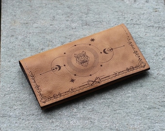 Leather Tobacco Pouch With Wolf | Brown Rolling Case
