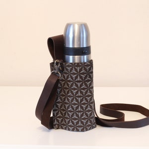 Grey Leather Bottle Holder With Flower of Life, Adjustable Crossbody Strap Flask Carrier Bag, Belt Bottle Sling