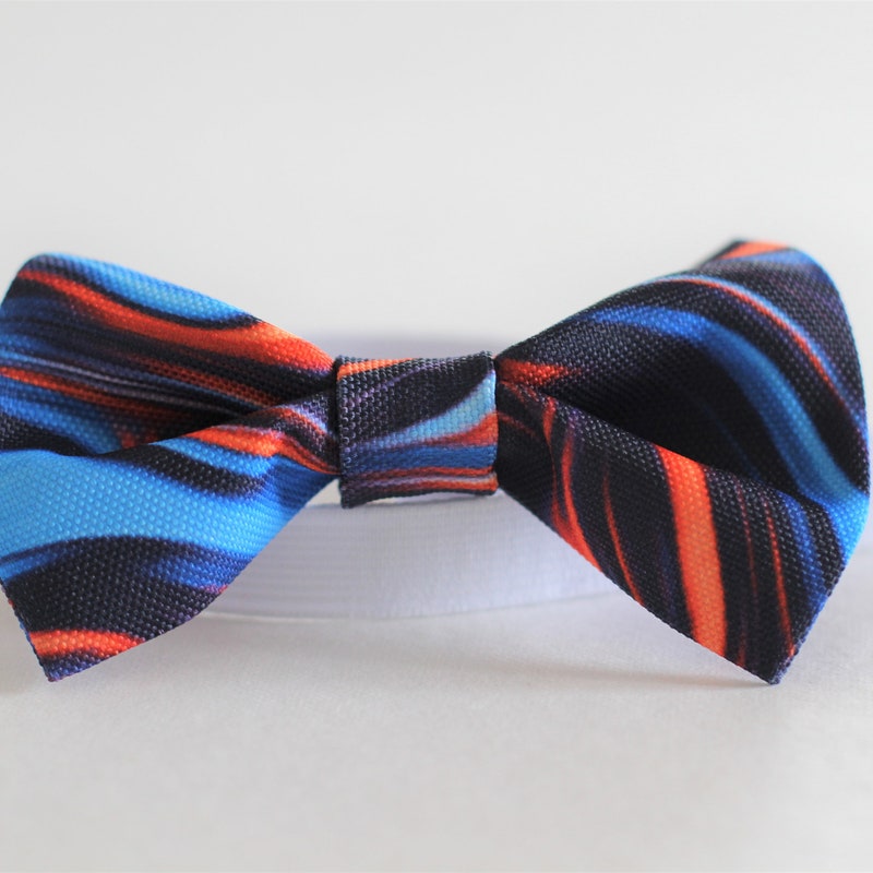 trendy bow tie