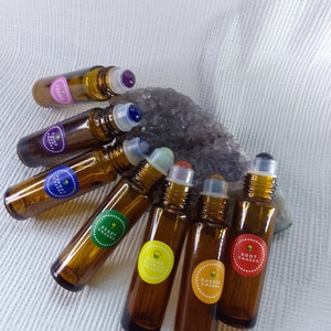 Chakra roller oil blend with crystal roll on bottle |Pulse Point |Crystals
