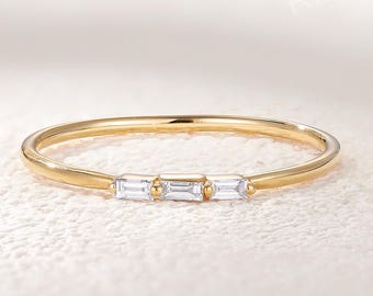 Minimalist Baguette Diamond Stacking Ring, Yellow Gold Three‑Stone Thin Band, Dainty Horizontal Wedding Band, Simple Daily Wear Gift for her