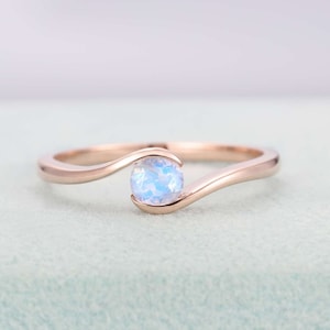Vintage moonstone engagement ring ,Unique ring ,Solitaire moonstone ring Bridal Wedding ring,Delicate Promise ring,Anniversary