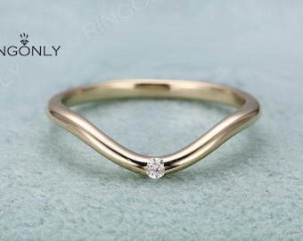 Delicate Solitaire diamond Curved wedding band, Minimalist Rose gold Simple Ring, Bridal Stackable Ring