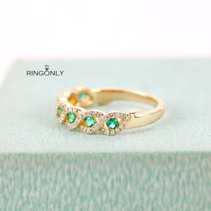 Vintage natuurlijke smaragdgroene trouwring, golvende verweven Halo Moissanite band, halve eeuwigheid band vrouwen afbeelding 12