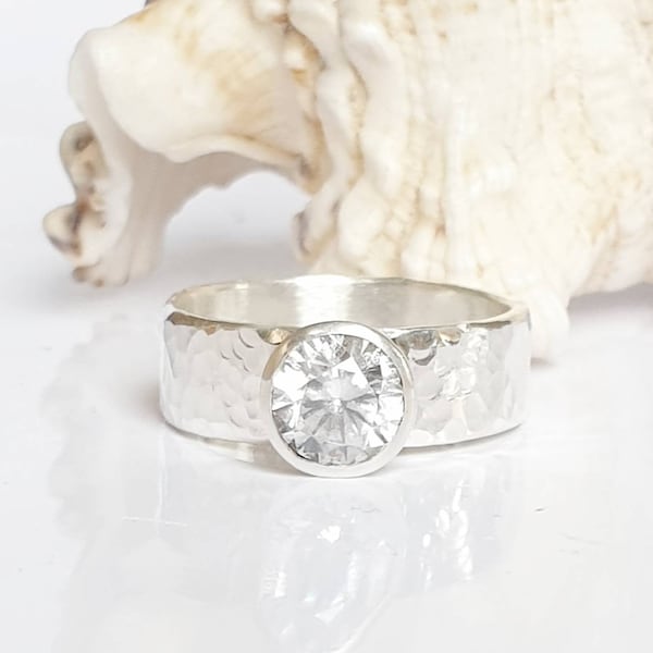 Recycled 925 Silver Band with man made eco-friendly, conflict-free lab created Diamond - Ring is MADE TO MEASURE