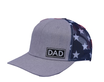PAPÁ - Gorra de camionero gris con la bandera de EE. UU. ¡Ideal para regalar! ¡Personalízala!
